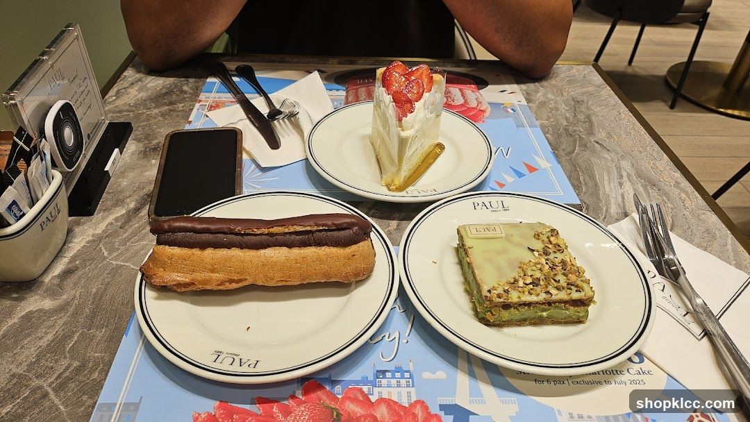 Desserts at PAUL