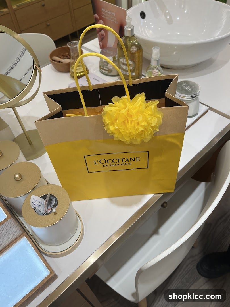 L'Occitane Shopping Bag
