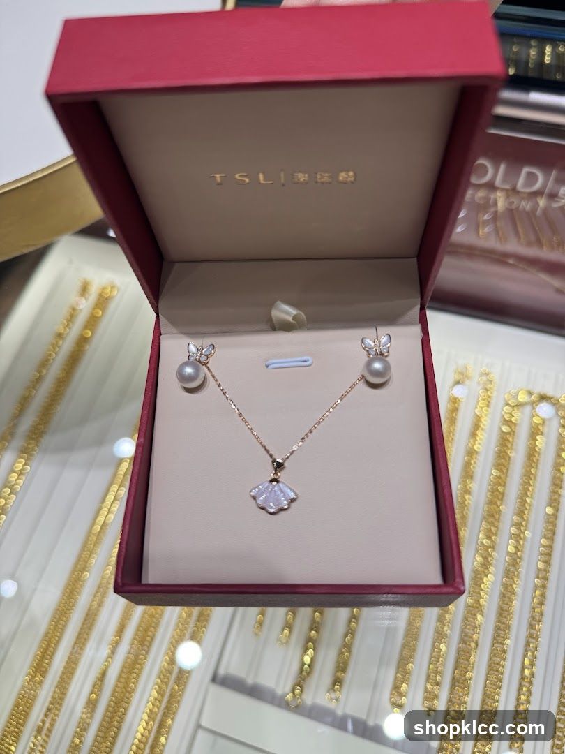 Jewelry Set in a Box