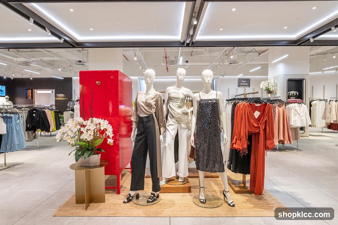 Fashion Store Display