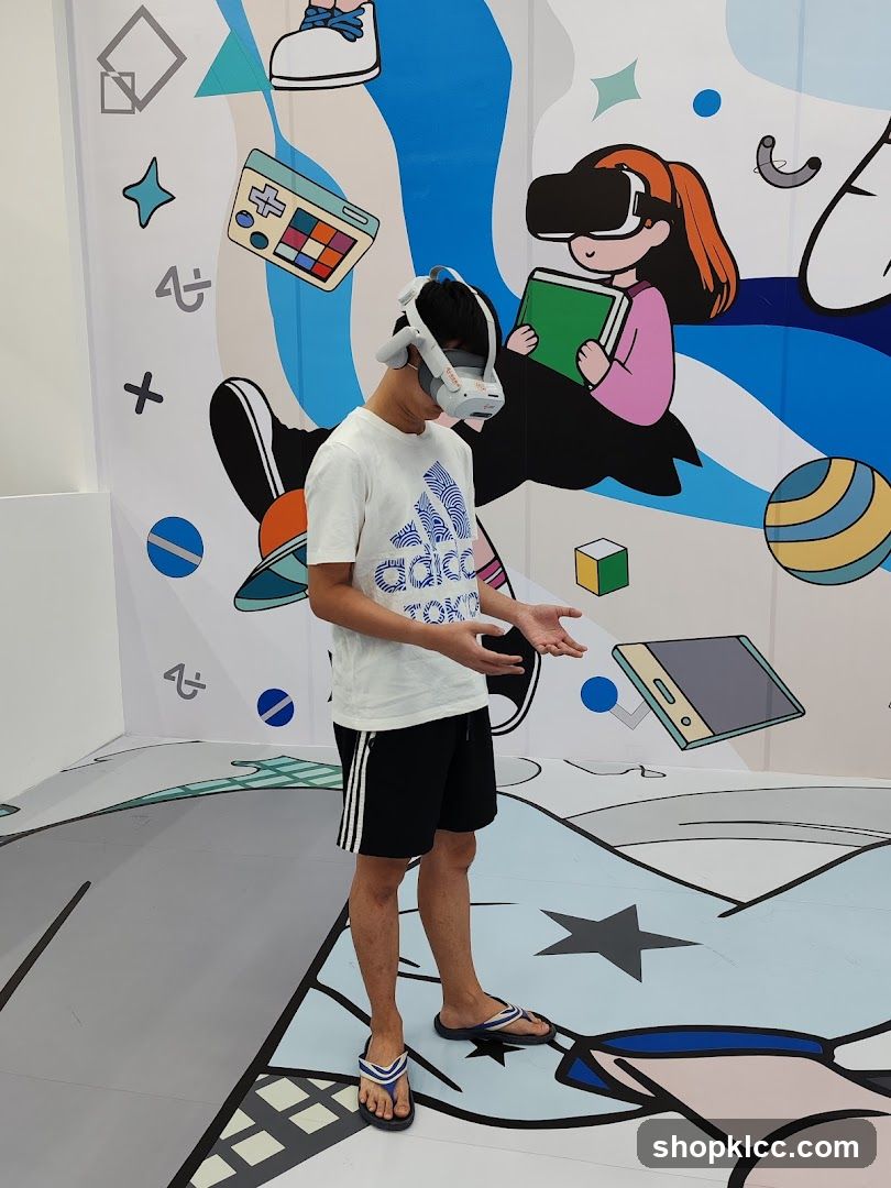 VR Experience at an Interactive Install