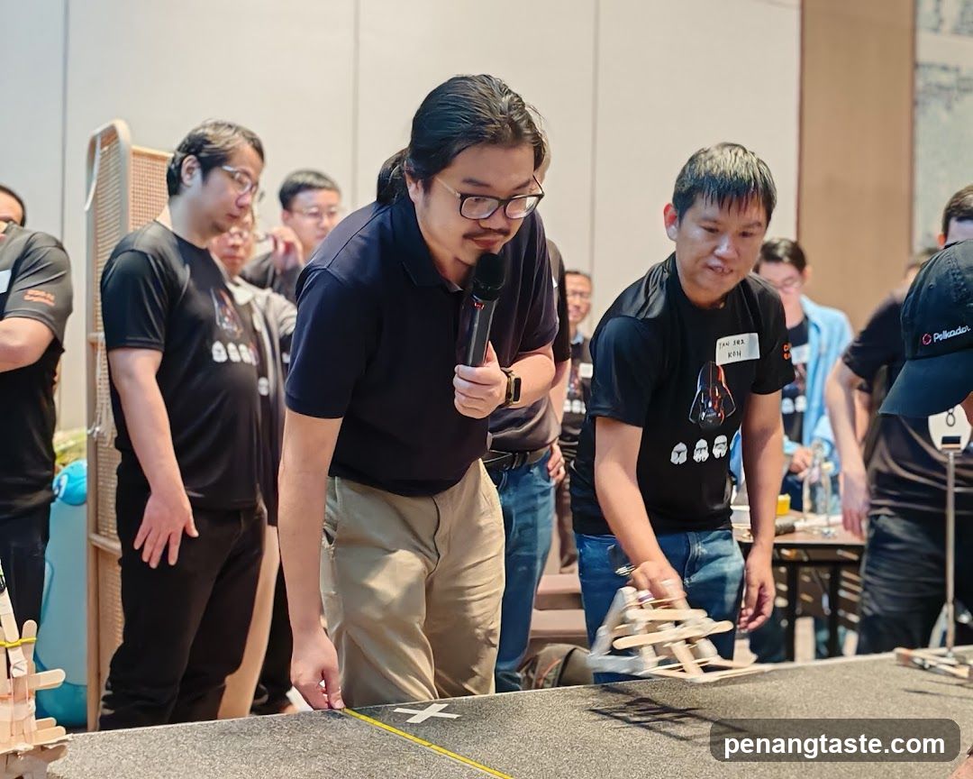 People participating in a competition