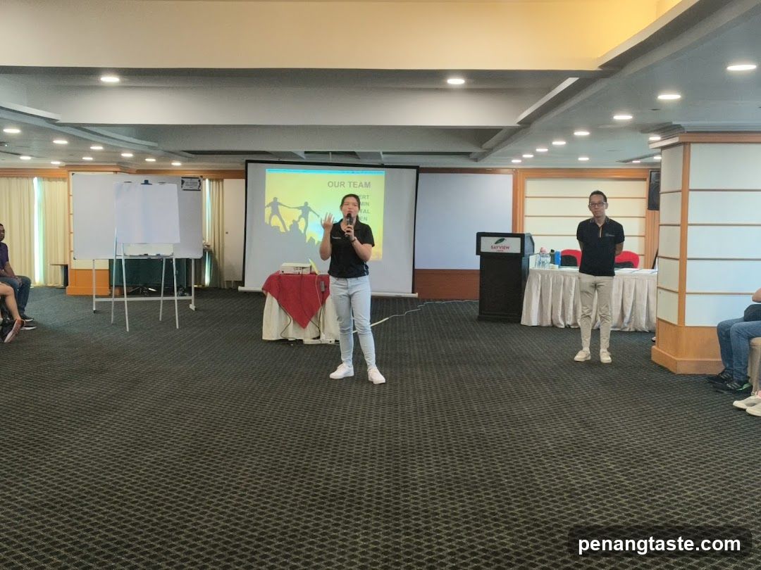 Presentation in a conference room