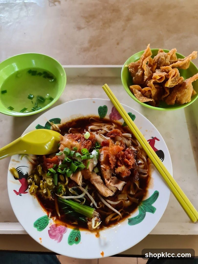 Noodles with Fried Wontons and Soup