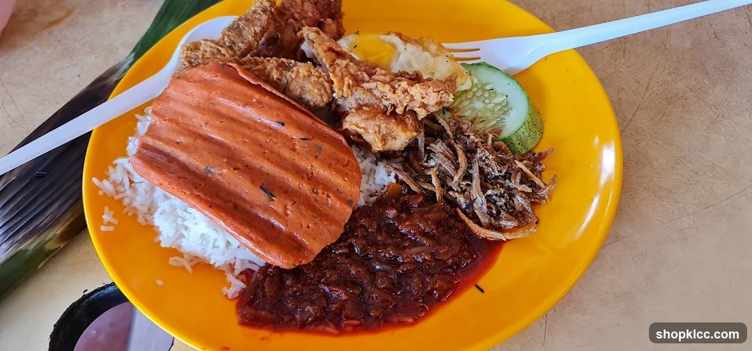 Nasi Lemak with Fried Chicken
