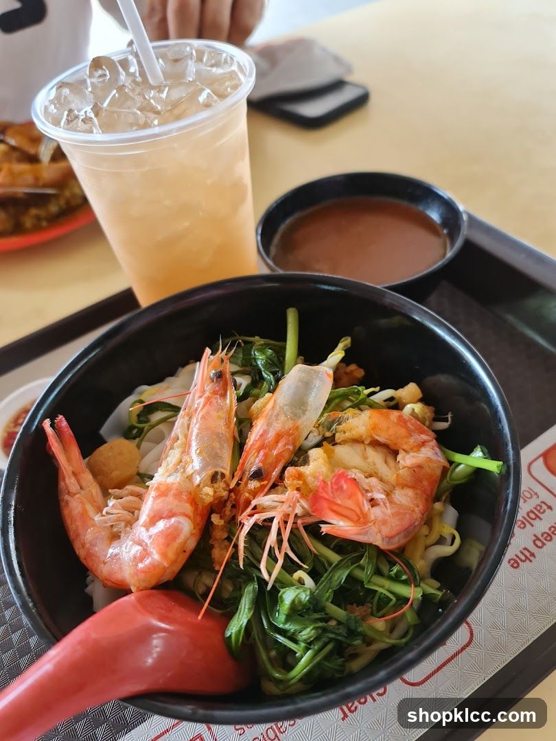 Shrimp Noodles with Drink
