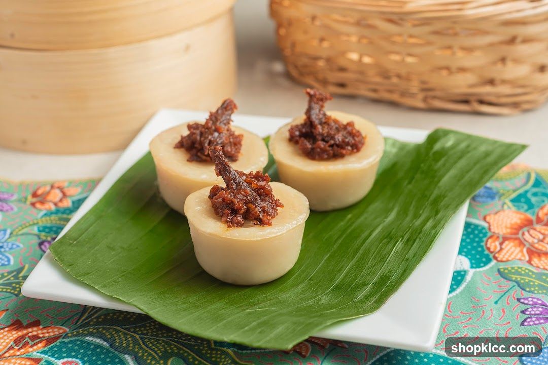 Three Kueh with Topping