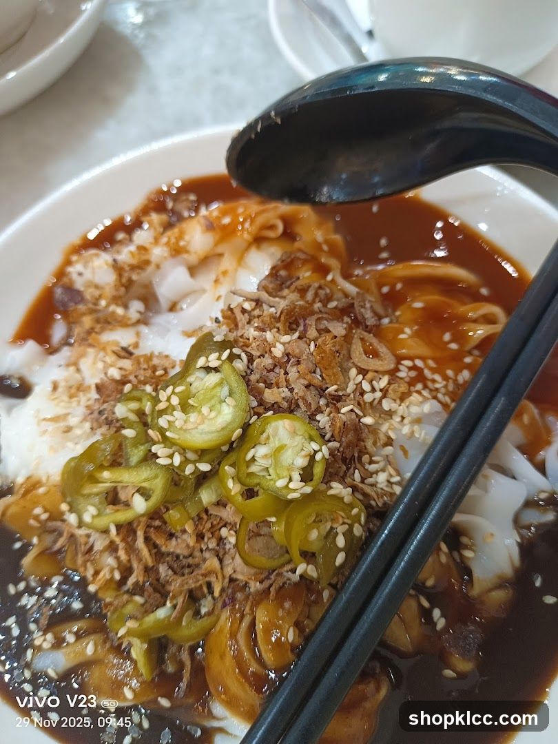 Noodles with Sauce and Toppings