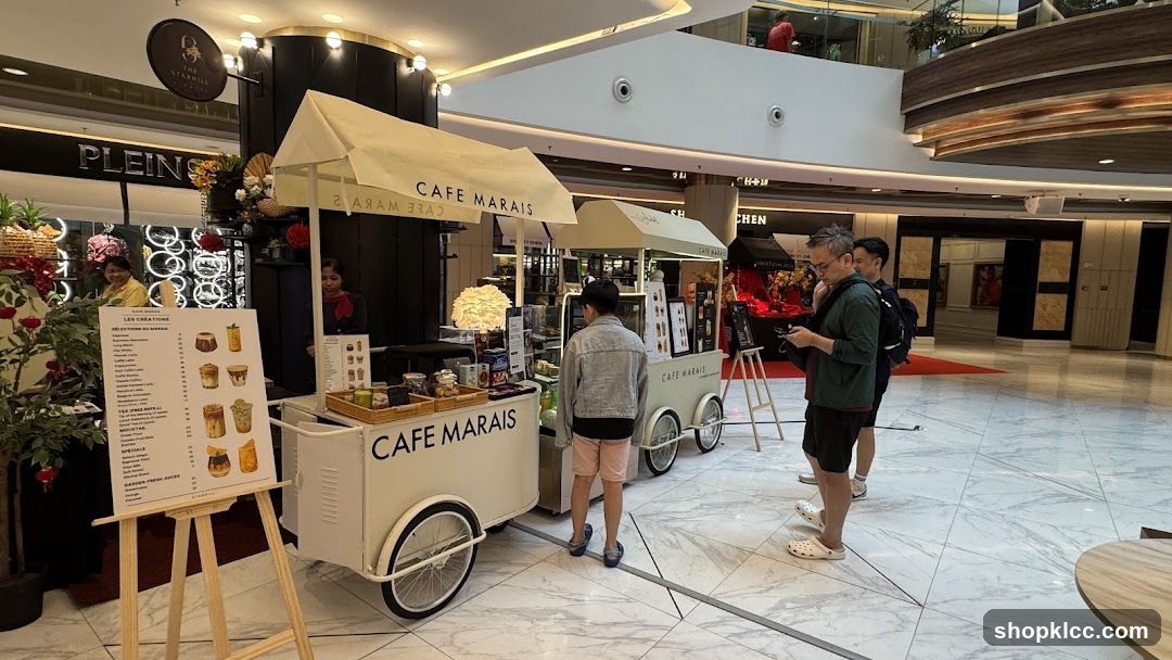 Cafe Marais Food Cart in Mall