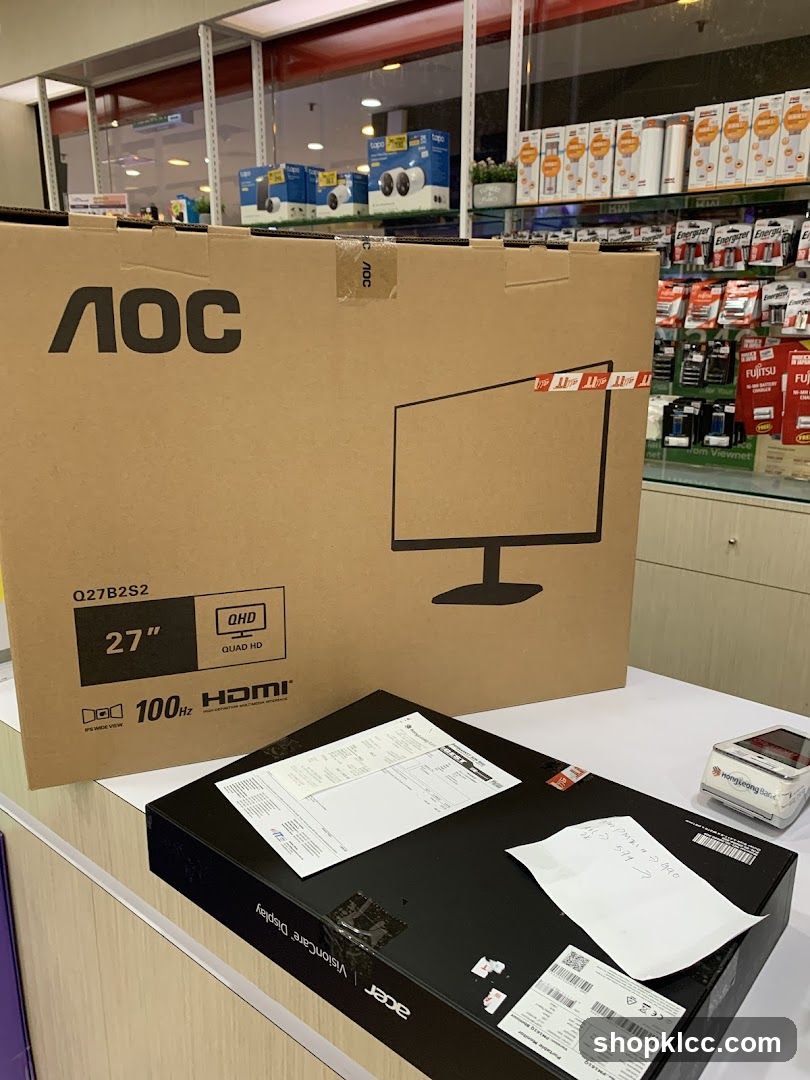 AOC Monitor Box in Store