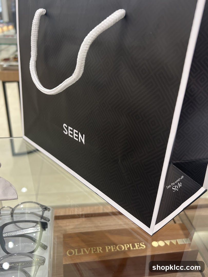 Seen Shopping Bag Display