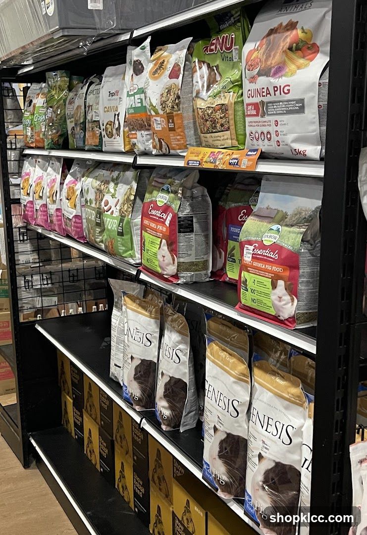 Pet Food Aisle