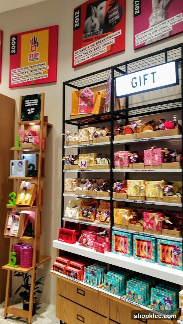 Gift Shop Interior Display