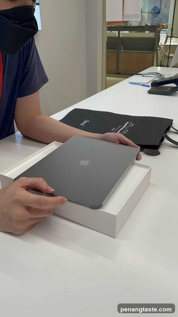 Unboxing a new Apple device