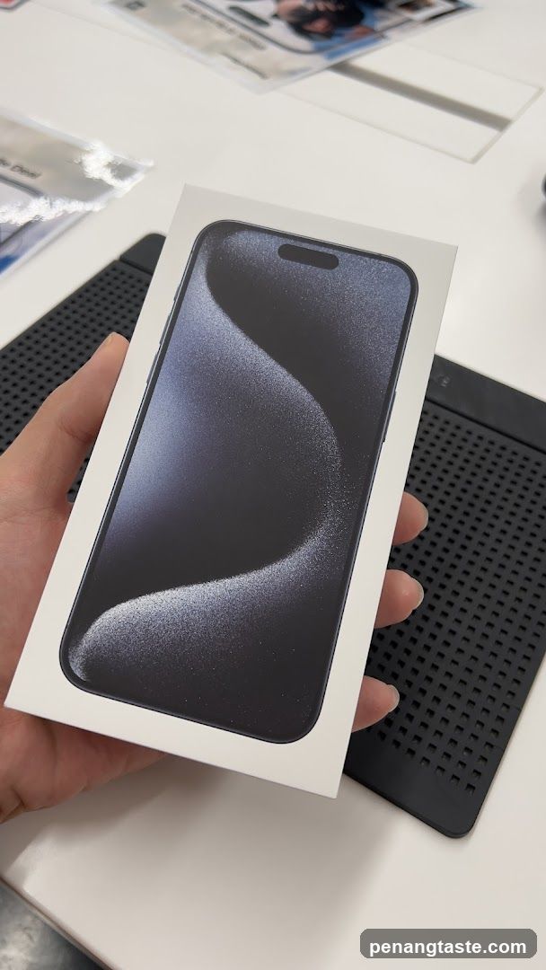 iPhone 14 Pro box