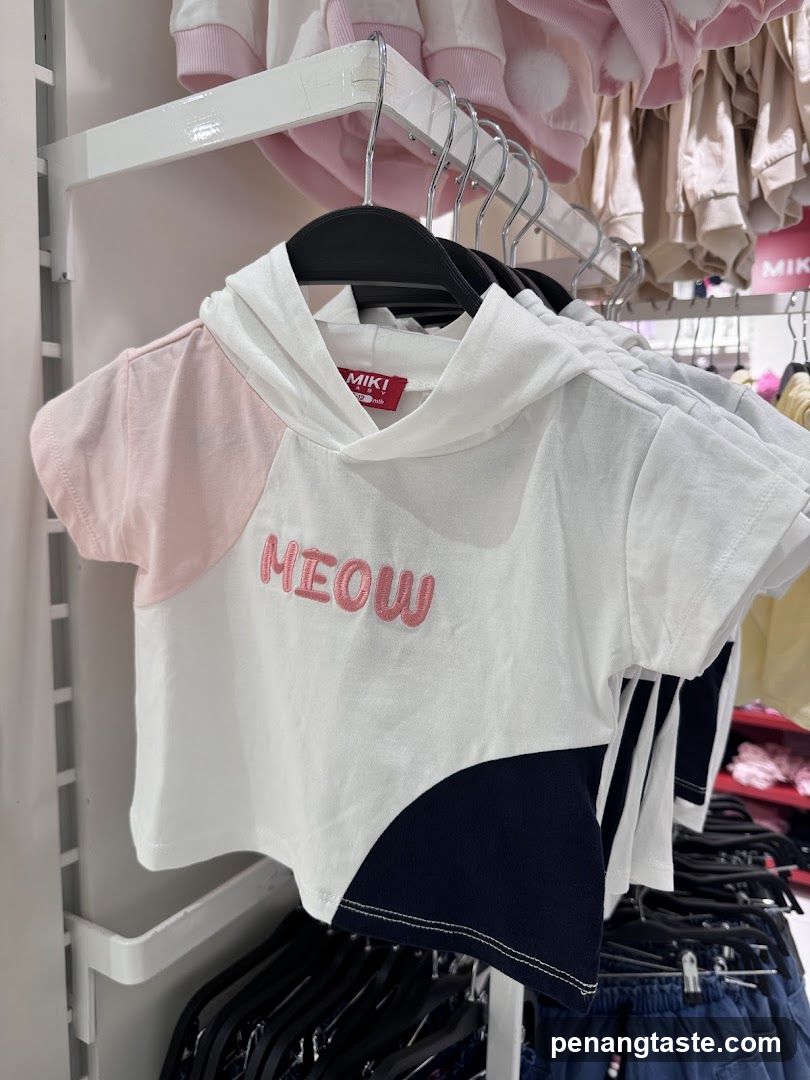 Children's T-shirt with "MEOW" embroidery