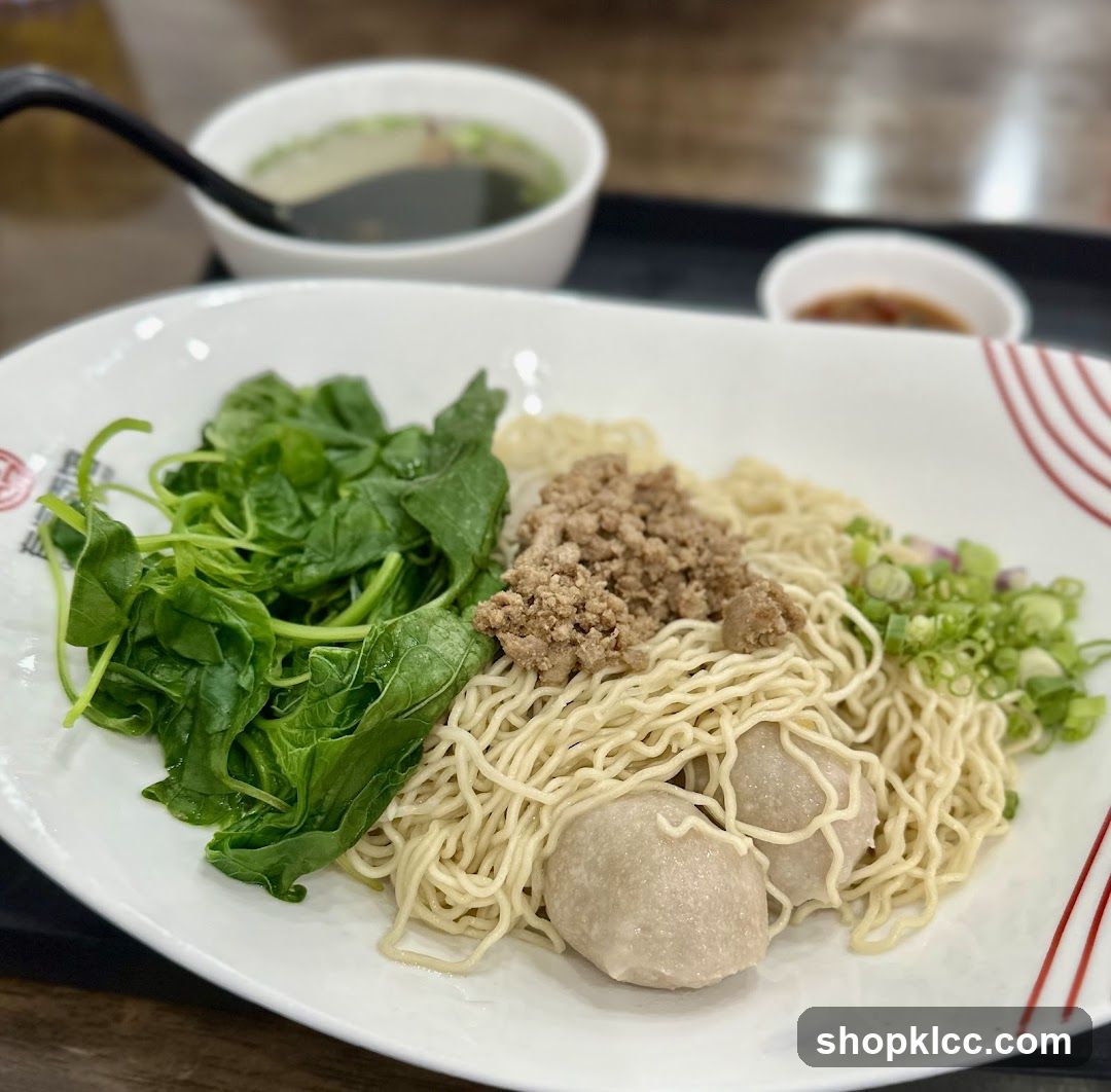 Noodles with Meat and Greens