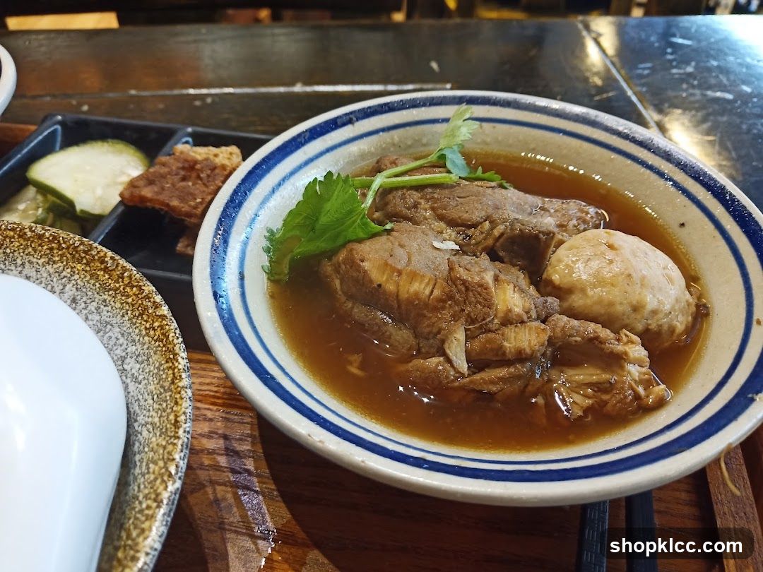 Braised Pork Belly with Meatball