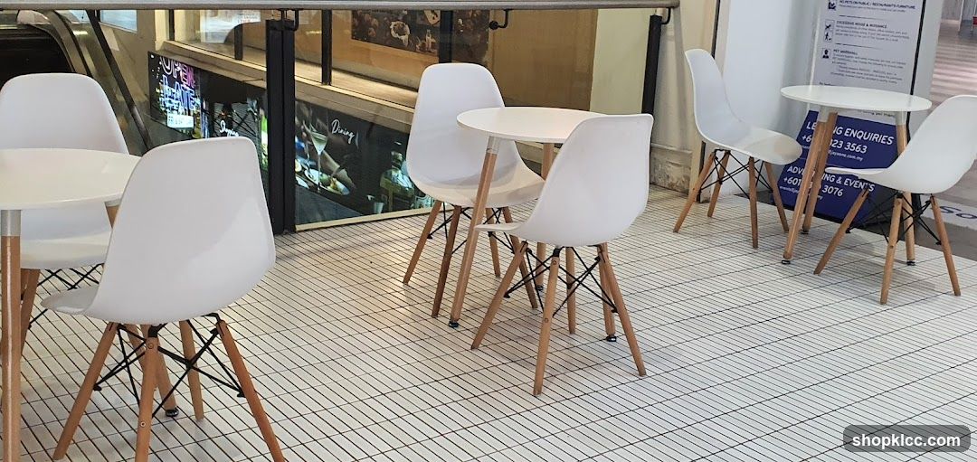 Seating Area in Mall