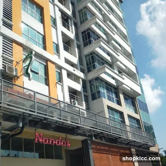 Nando's Restaurant Exterior
