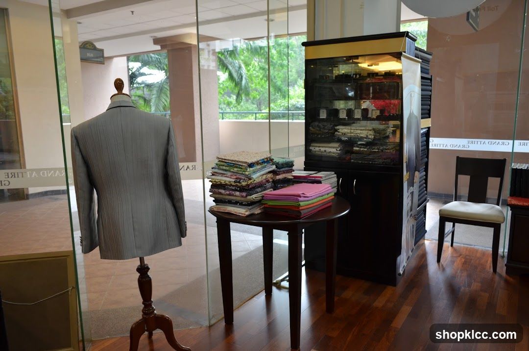 Tailored Suit Display