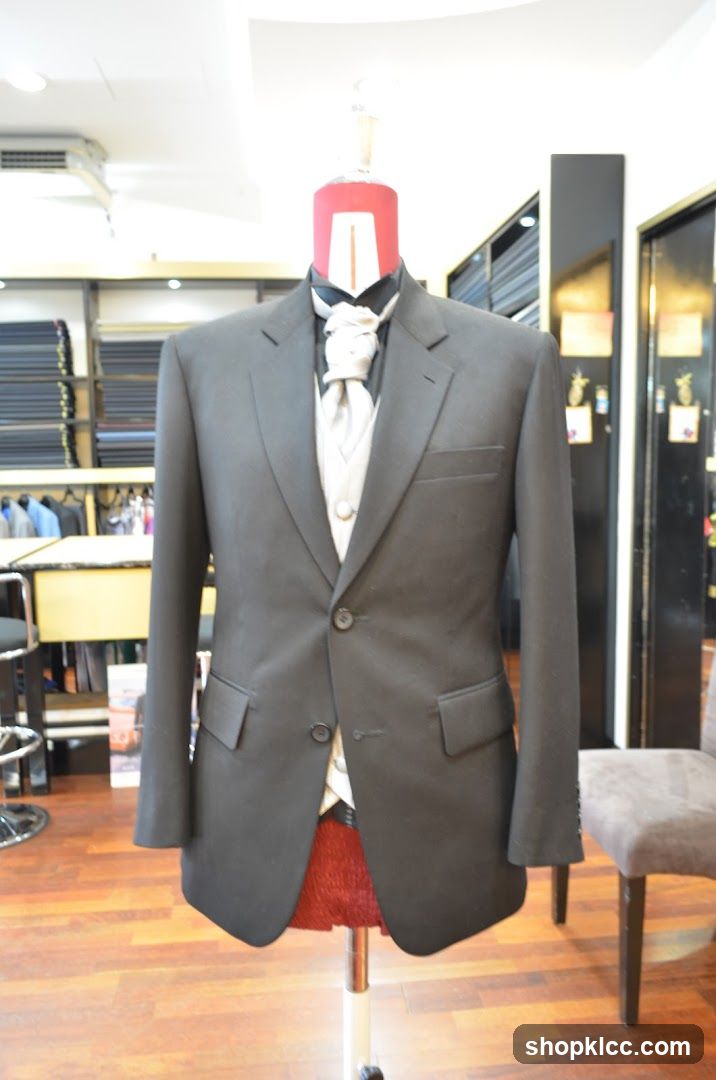 Mannequin in a Suit
