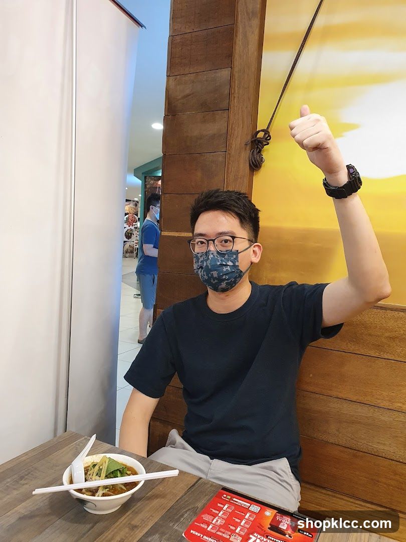Dining with a bowl of noodles