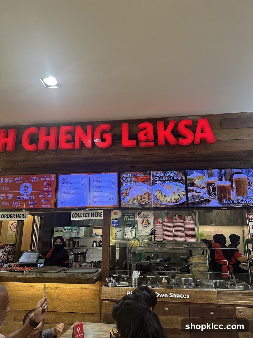 H CHENG LAKSA Food Stall Interior