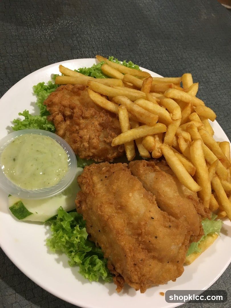 Fried Fish and Chips with Sauce