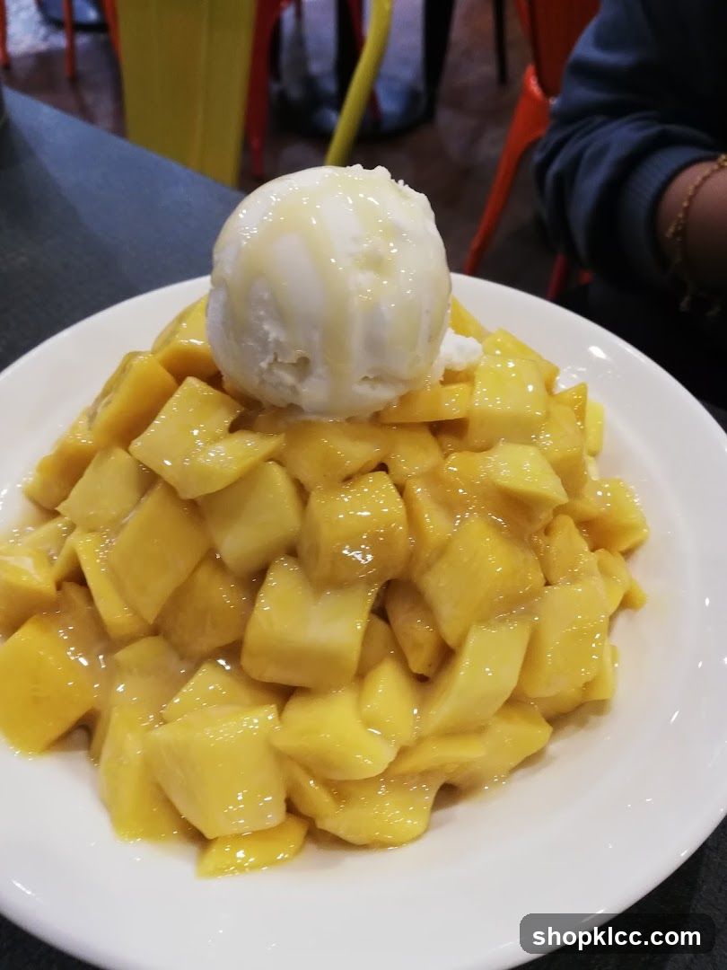 Mango Pudding with Ice Cream