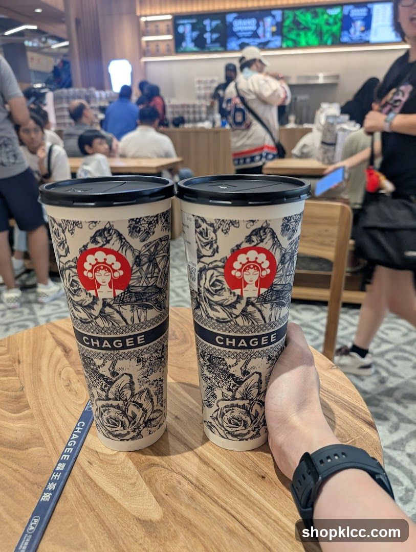Chagee Cup Display