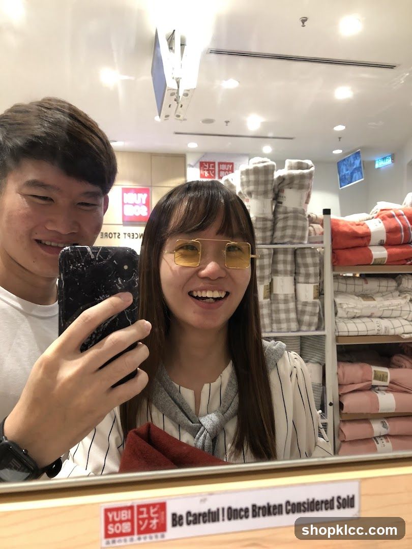 Selfie in Yubi Store