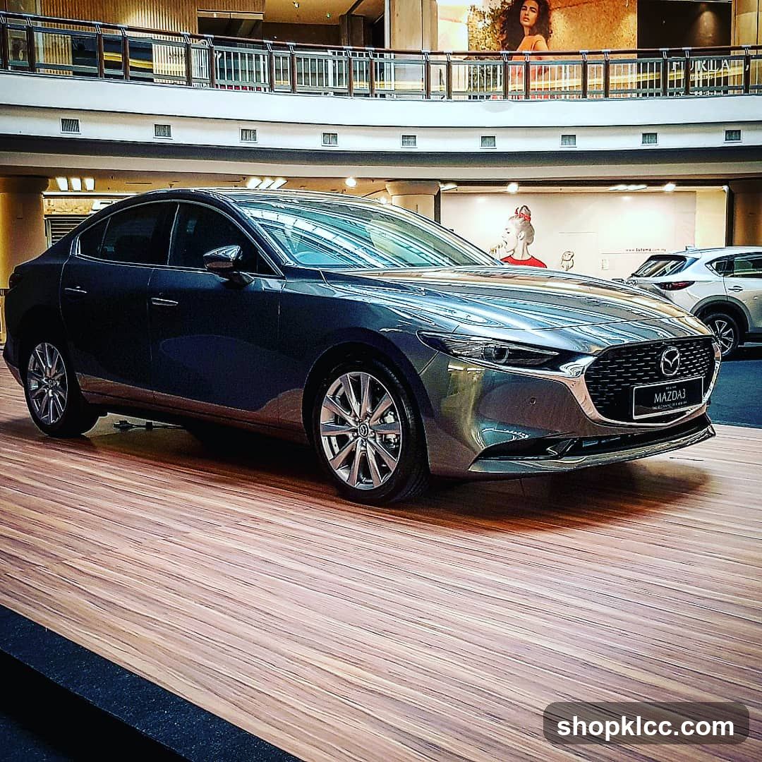 Mazda 3 Sedan Display