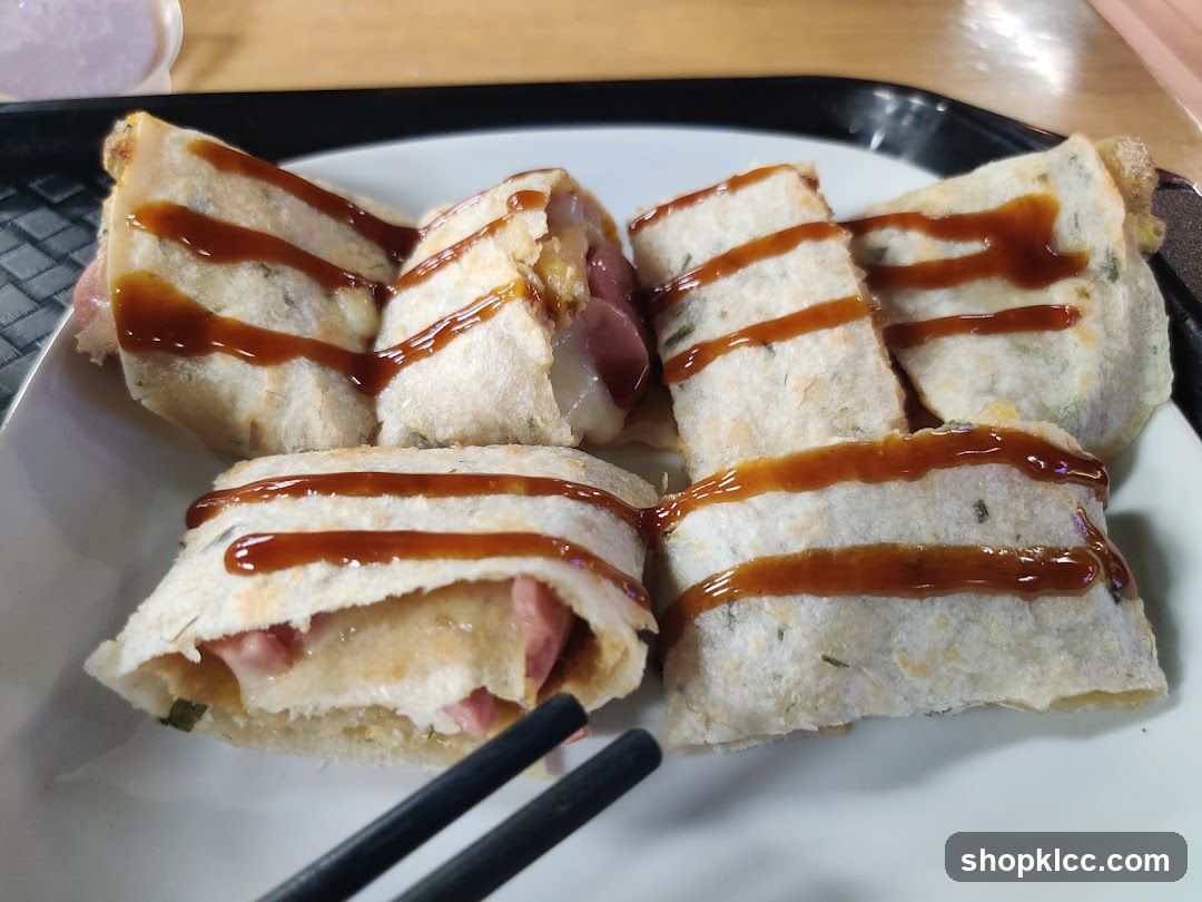 Sausage Rolls with Sauce