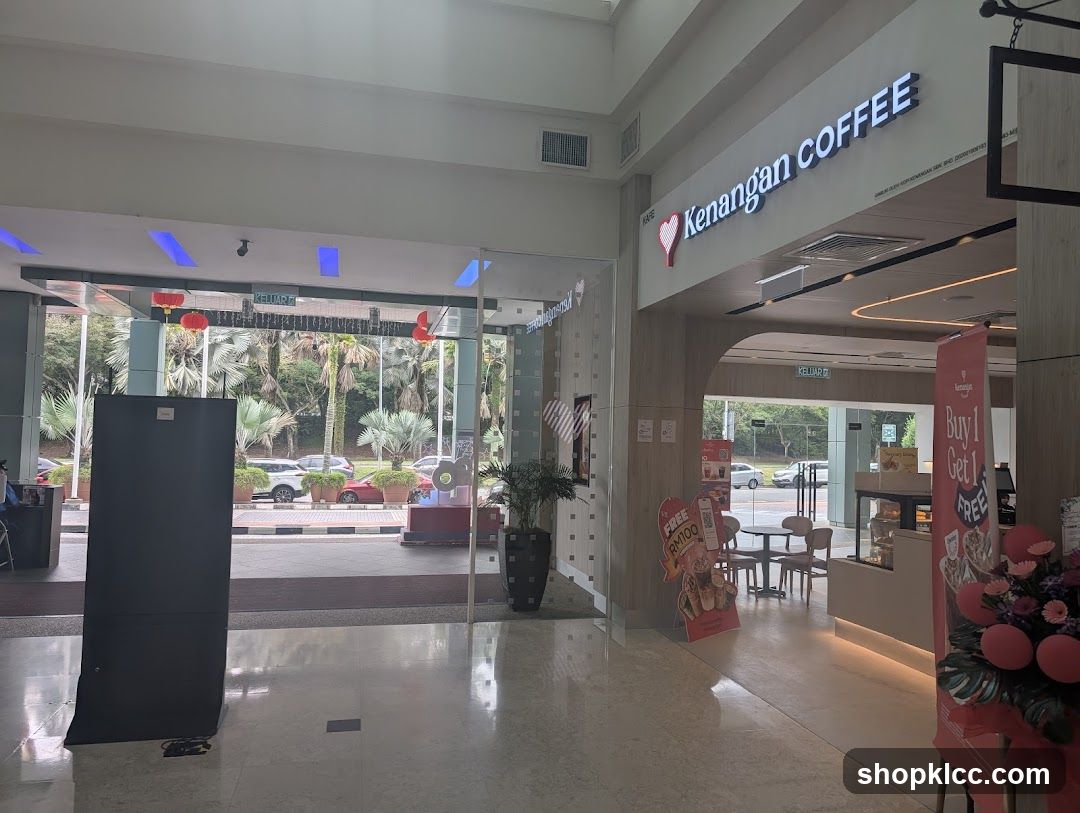 Kenangan Coffee Shop Front