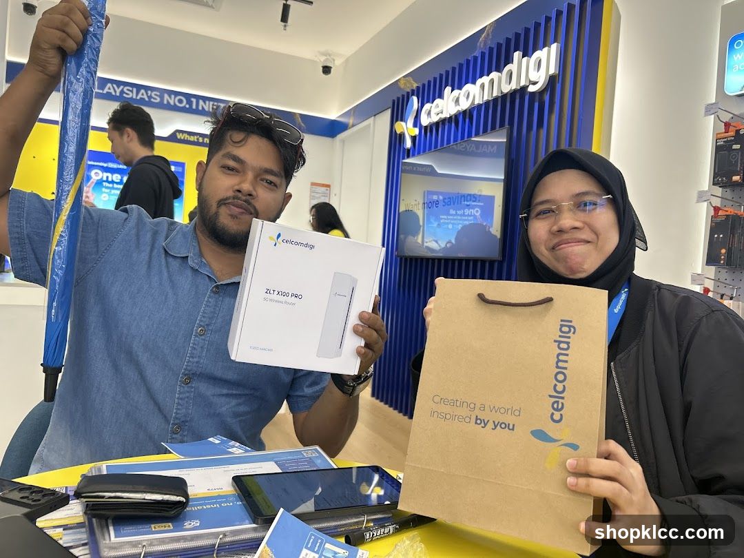 Customers with purchases at CelcomDigi store