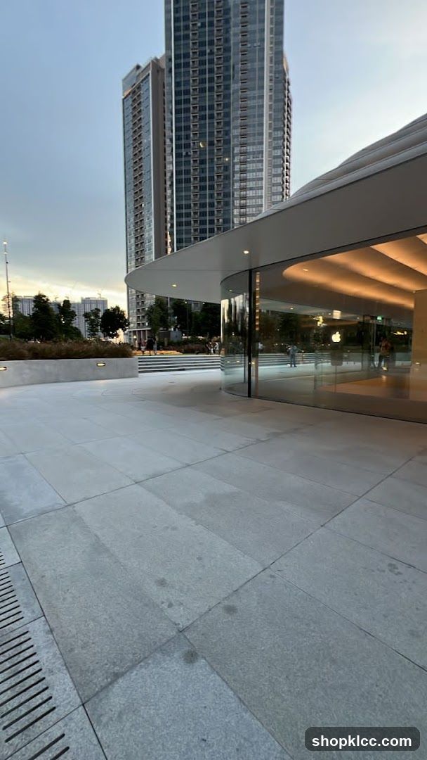 Apple The Exchange TRX