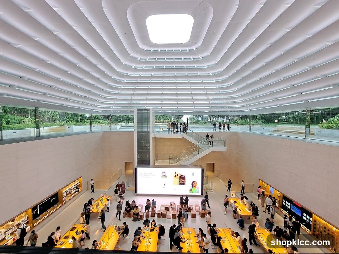 Modern Retail Store Interior