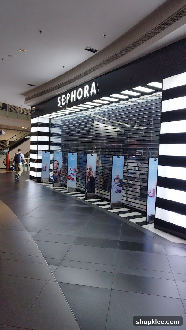 Sephora Storefront