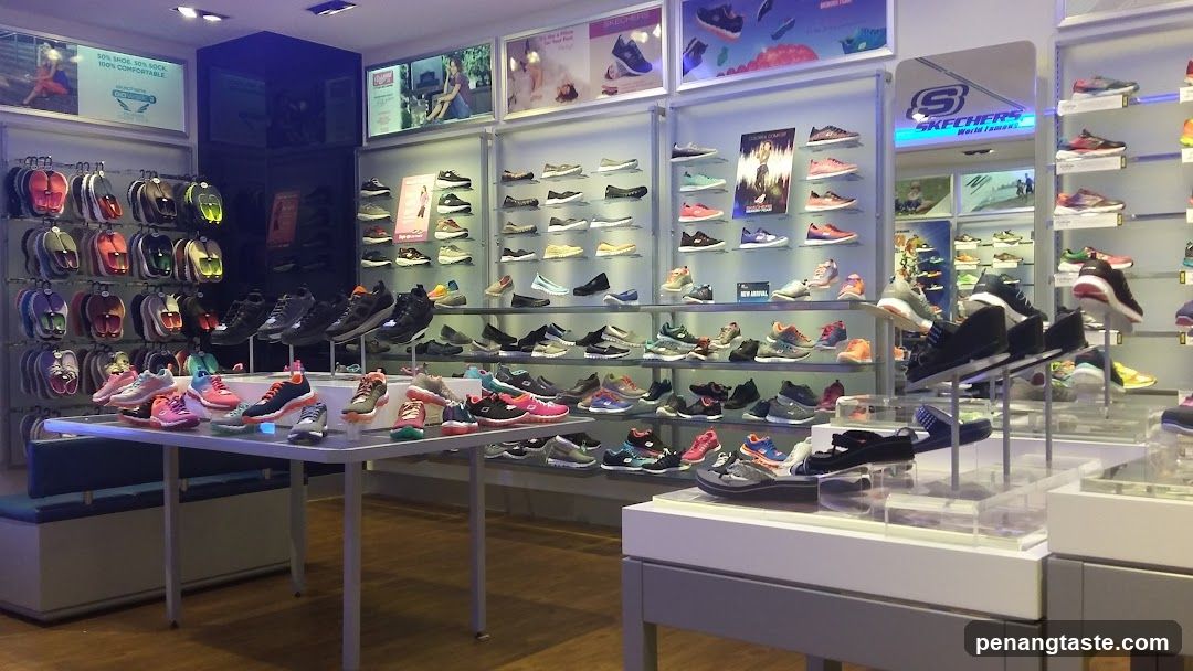 Skechers Shoe Store Interior