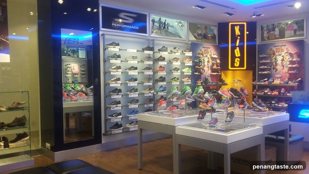 Skechers Store Interior