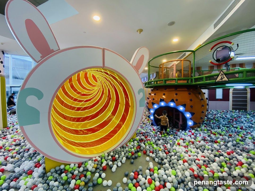 Indoor Playground with Ball Pit