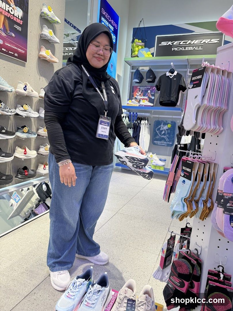 Skechers Store Employee