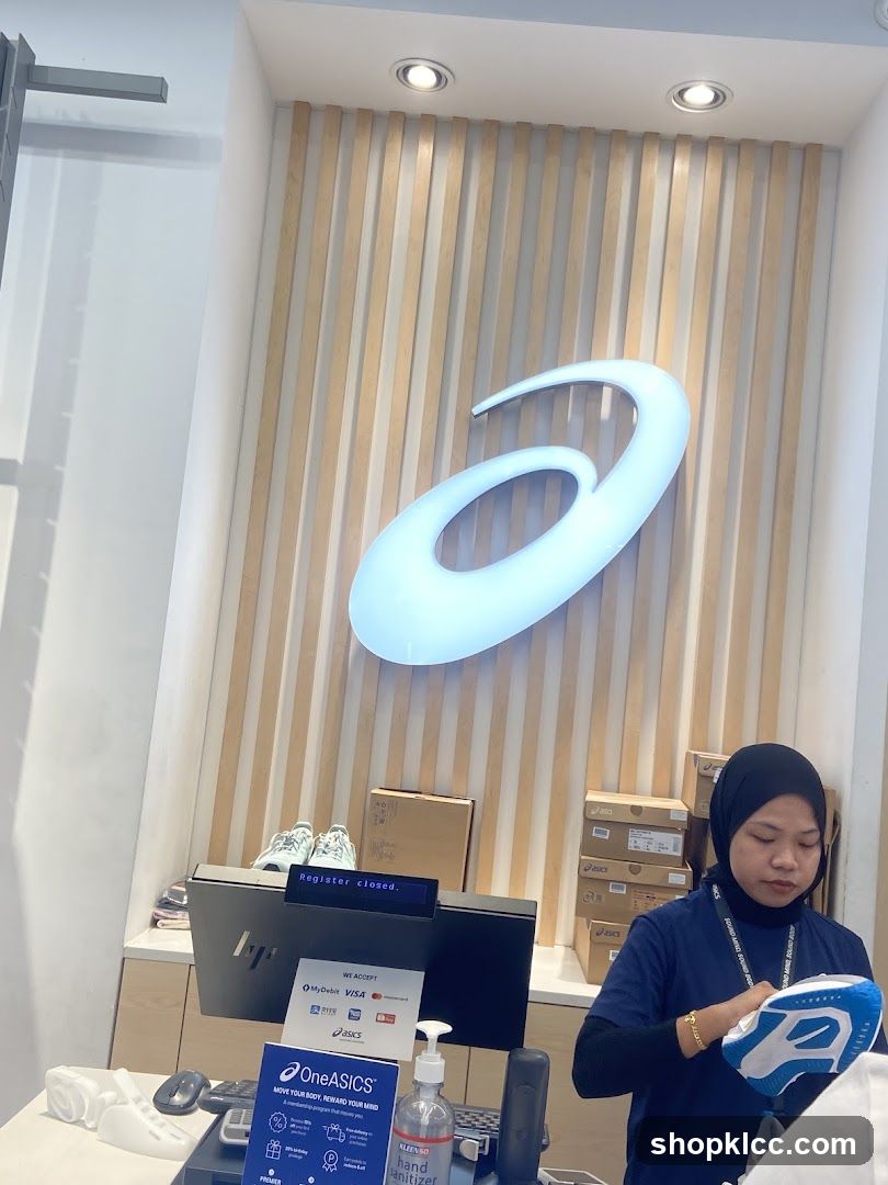 ASICS Store Counter