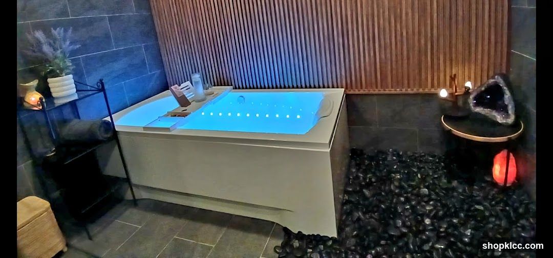 Spa Tub Area