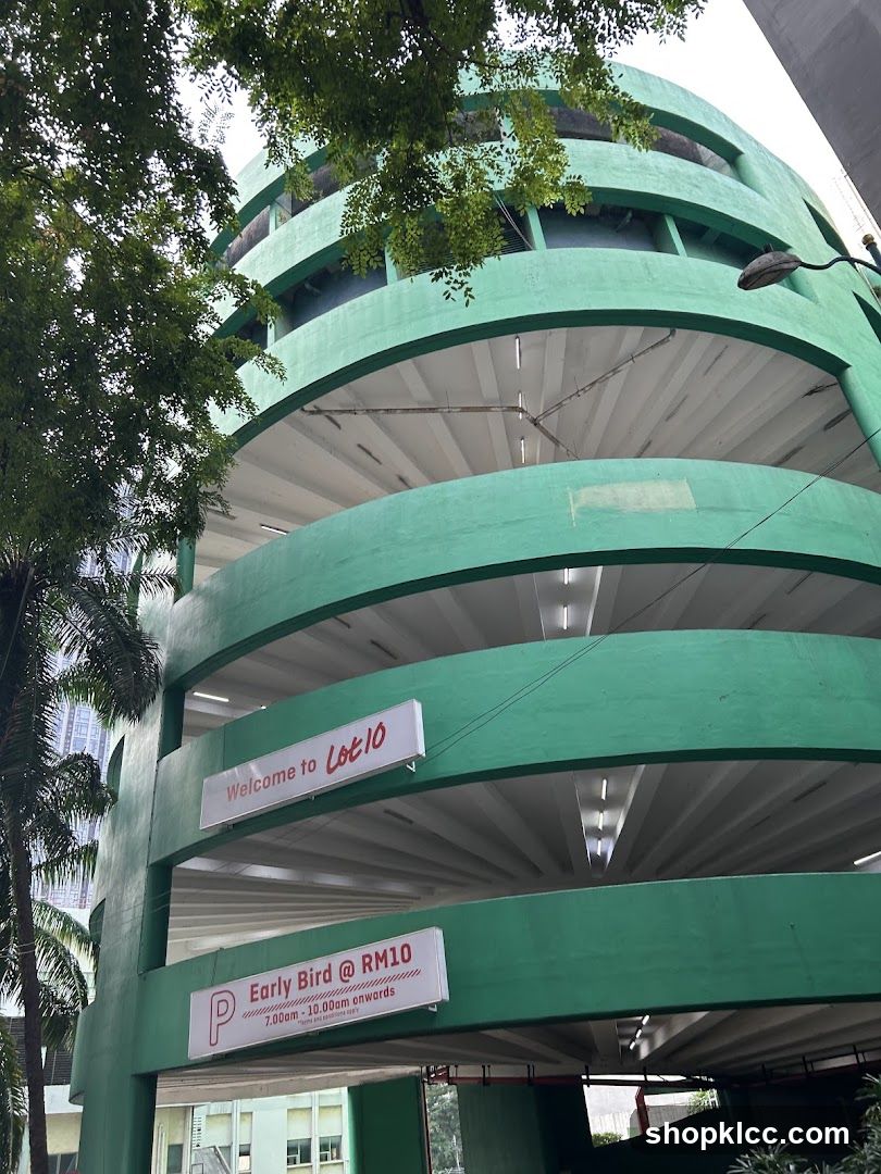 Lot 10 Parking Garage