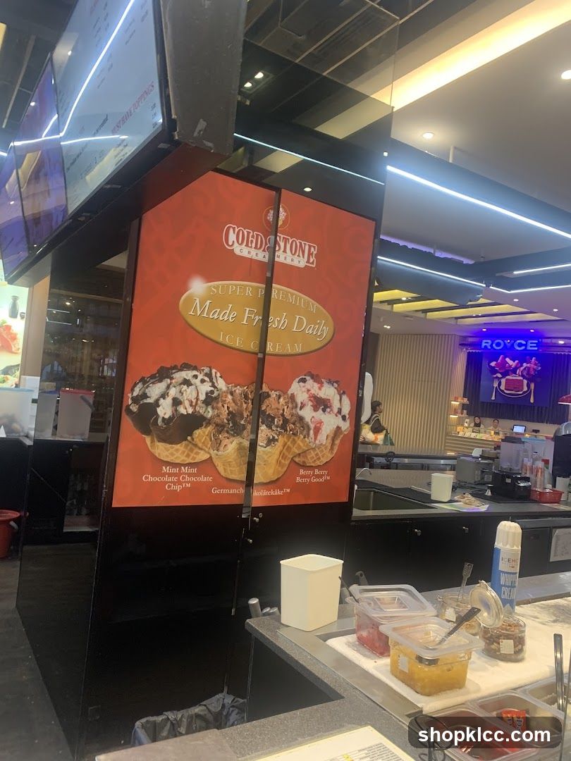 Cold Stone Creamery Display