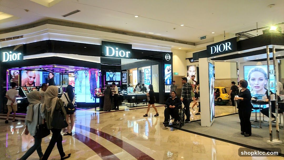 Dior Storefront