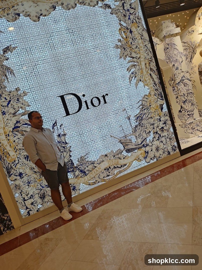 Dior Storefront
