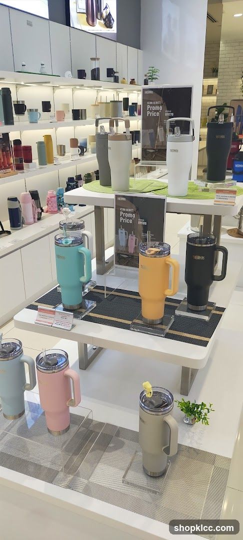 Thermos Products Display
